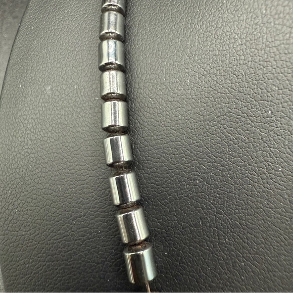 Hematite and Faux Amber Beaded Necklace - Picture 12 of 13